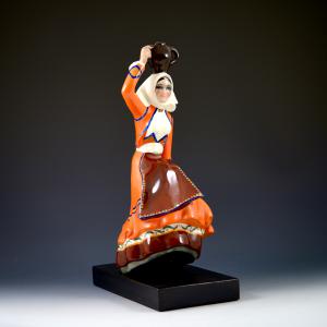 Sardische Wasserträgerin